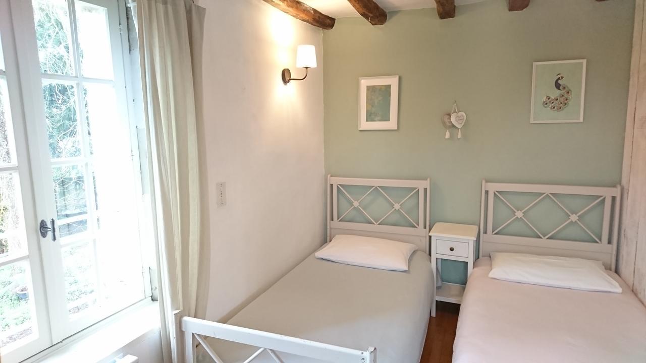Villa L'Olivier à Monts-sur-Guesnes Chambre photo