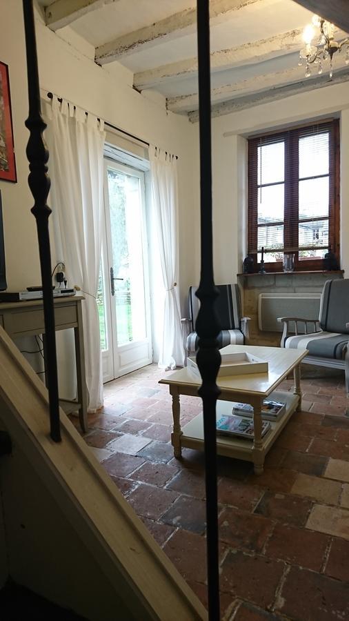 Villa L'Olivier à Monts-sur-Guesnes Chambre photo